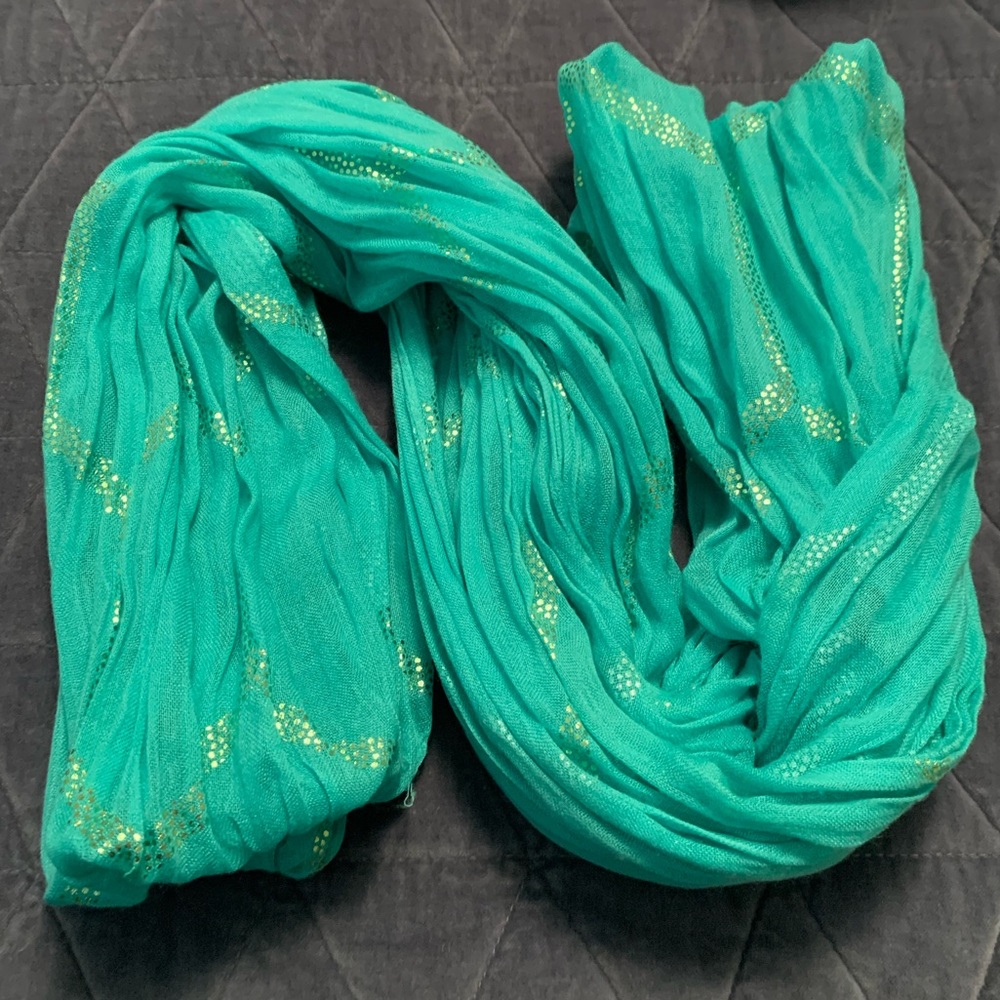 Lightweight Infinity Scarf